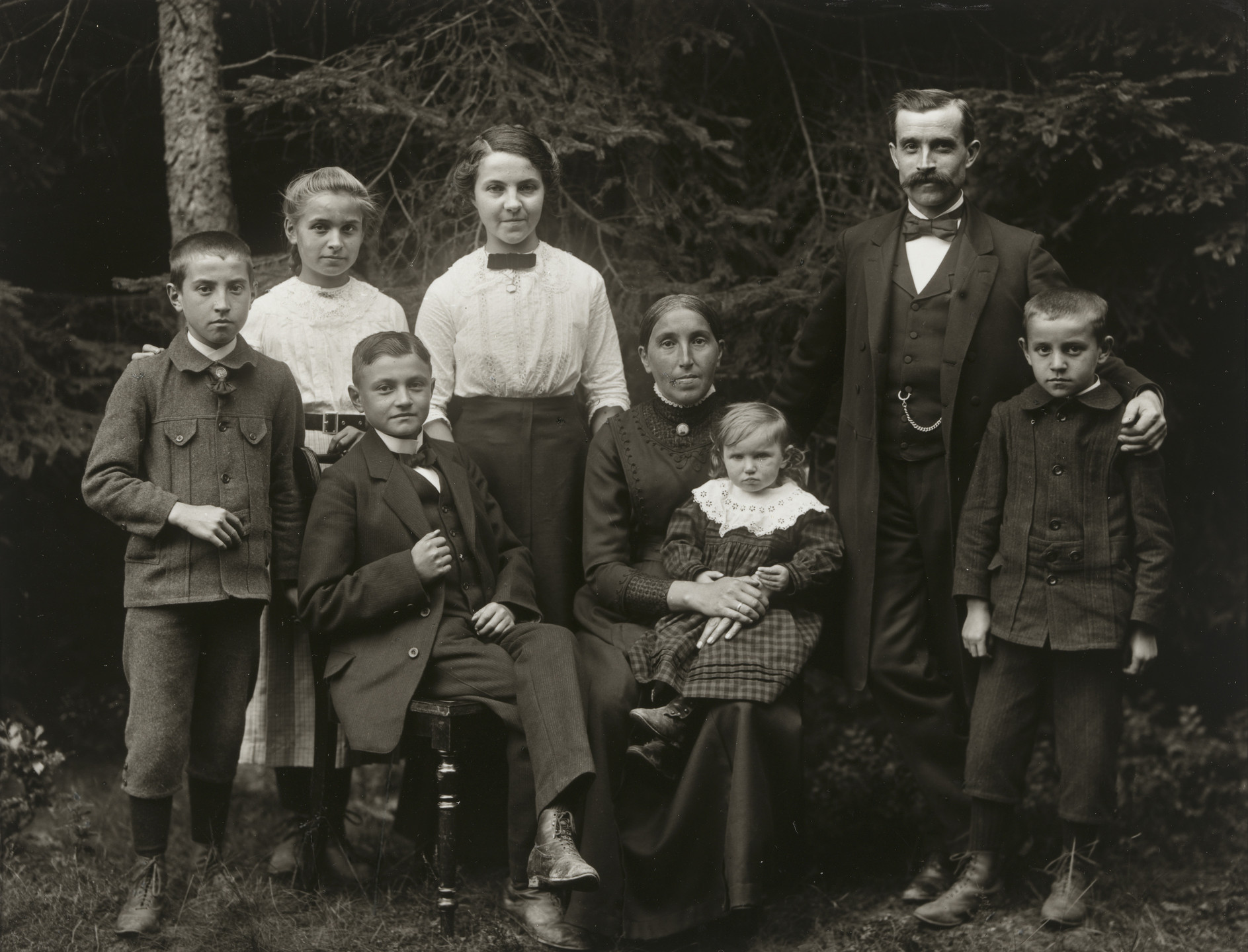 August Sander. Farming Family. 1913-14