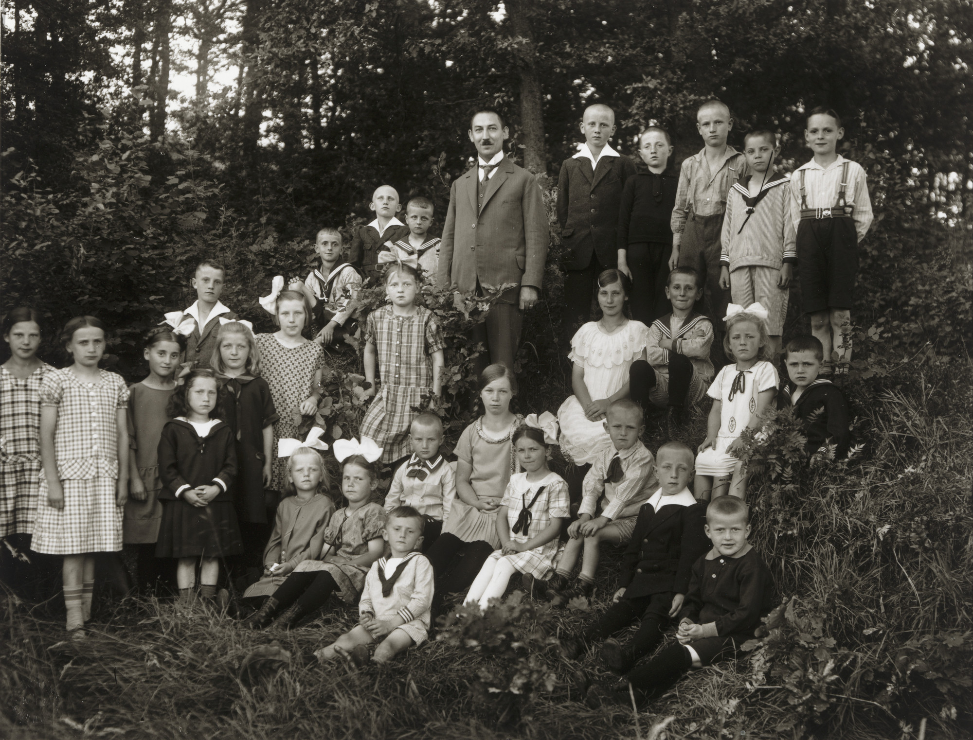 August Sander. Village School Class