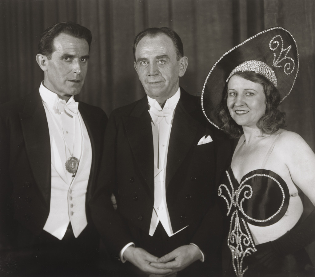 Stage Performers [Carl de Vogt, Willi Ostermann, Trude Alex]