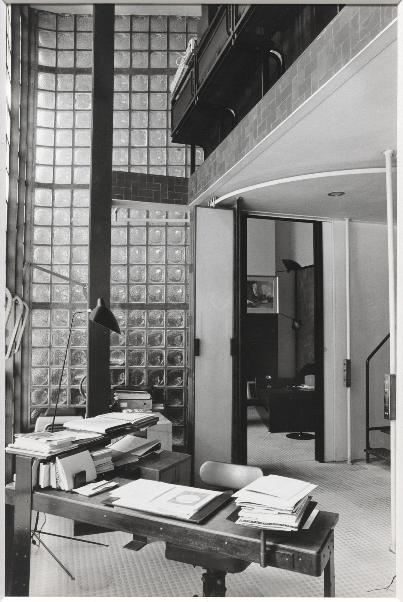 Michael Carapetian, Pierre Chareau. Maison de Verre, Paris. 1966