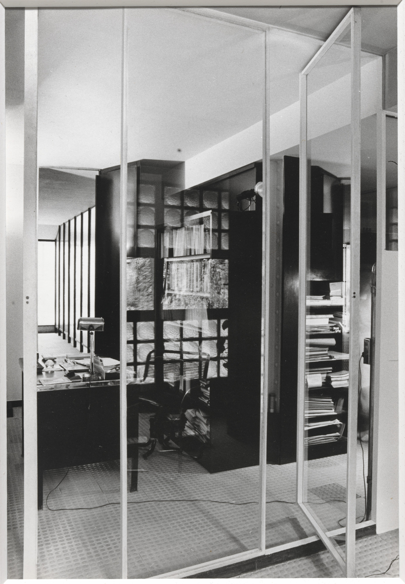 Michael Carapetian, Pierre Chareau. Maison de Verre, Paris. 1966