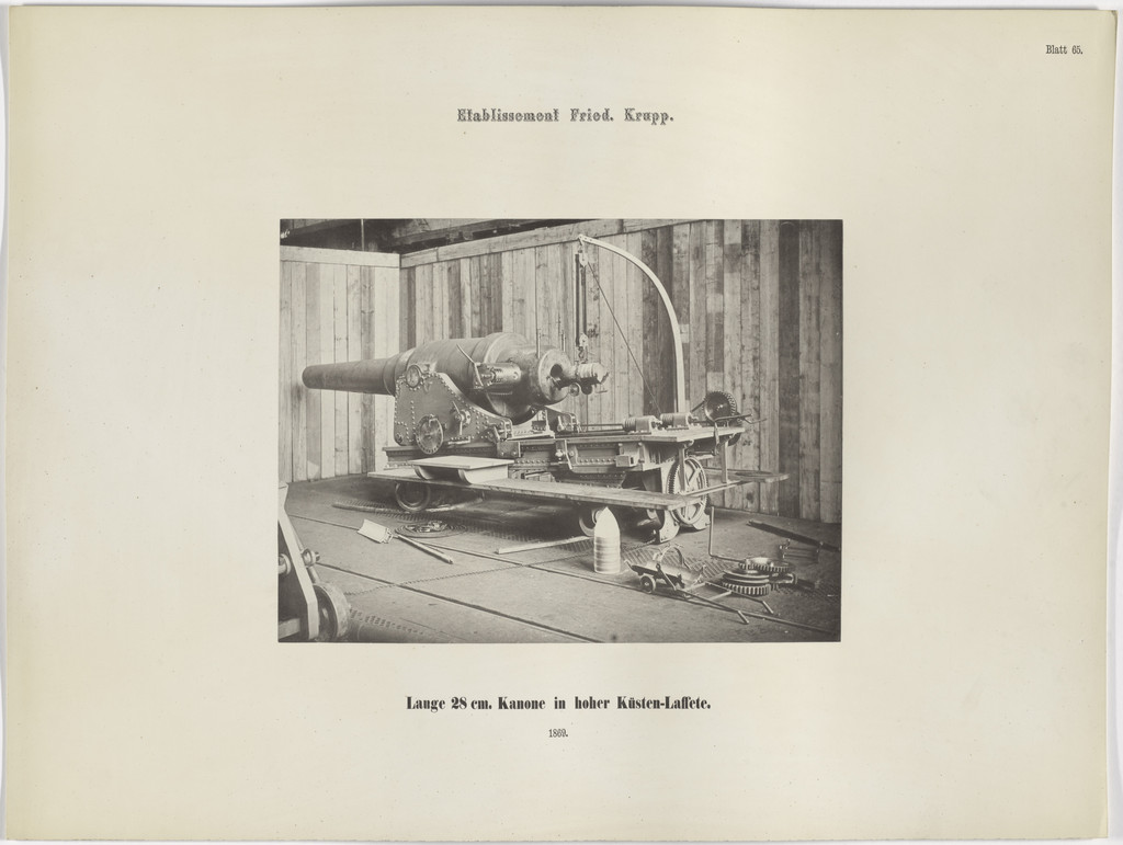 Lange 28 cm. Kanone in hoher Küsten-Laffete