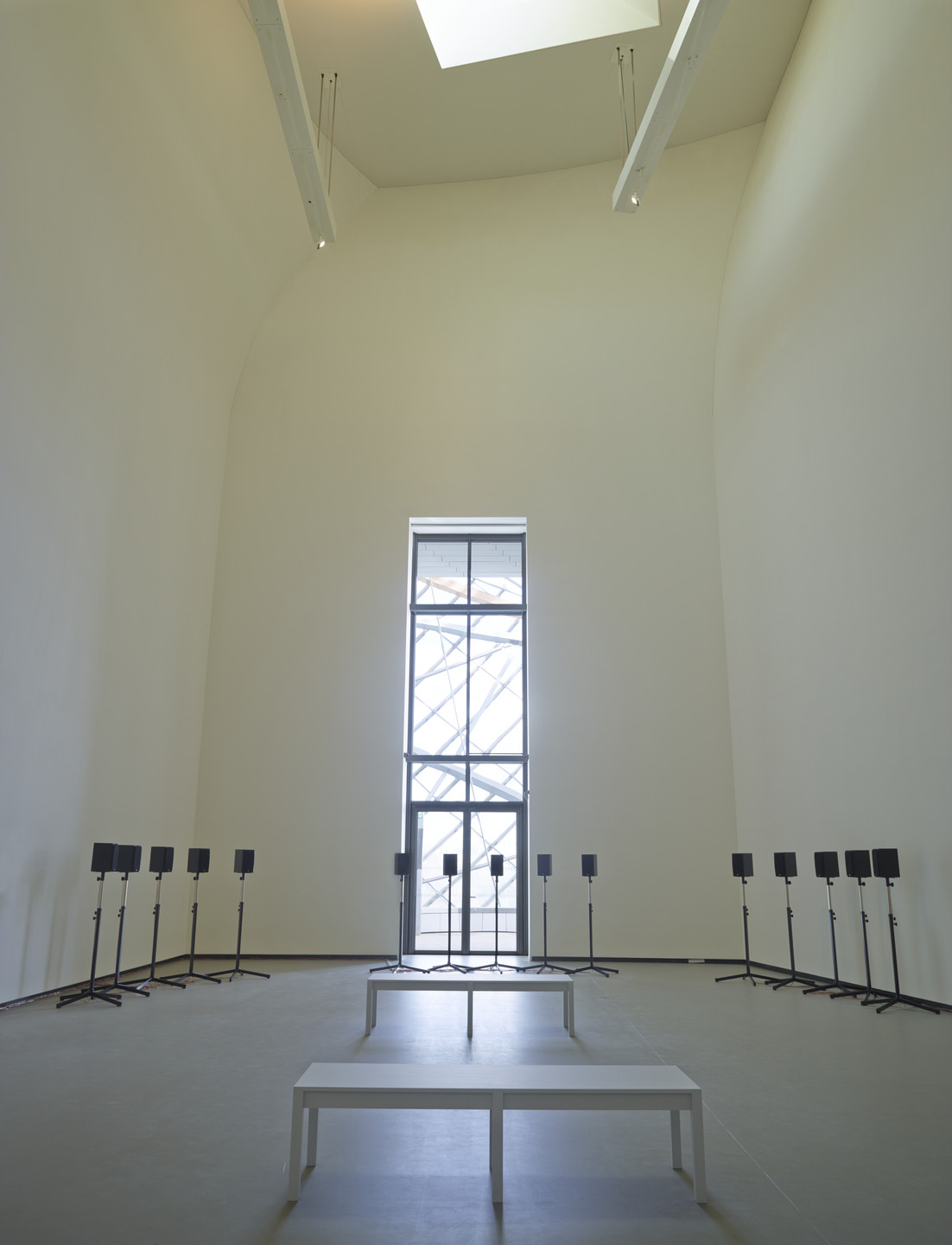 Janet Cardiff. The Forty Part Motet (A reworking of “Spem in Alium,” by Thomas Tallis 1556). 2001