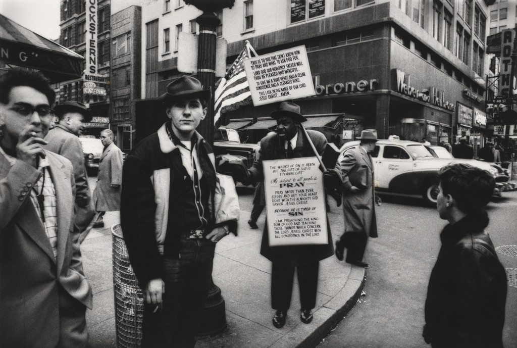 Pray-Sin, Garment Center, New York, William Klein, 1954