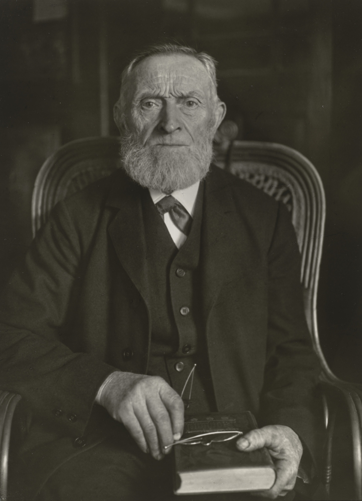 【Mr.frea 】August Sander August Sander. Farmer. 1931 | MoMA