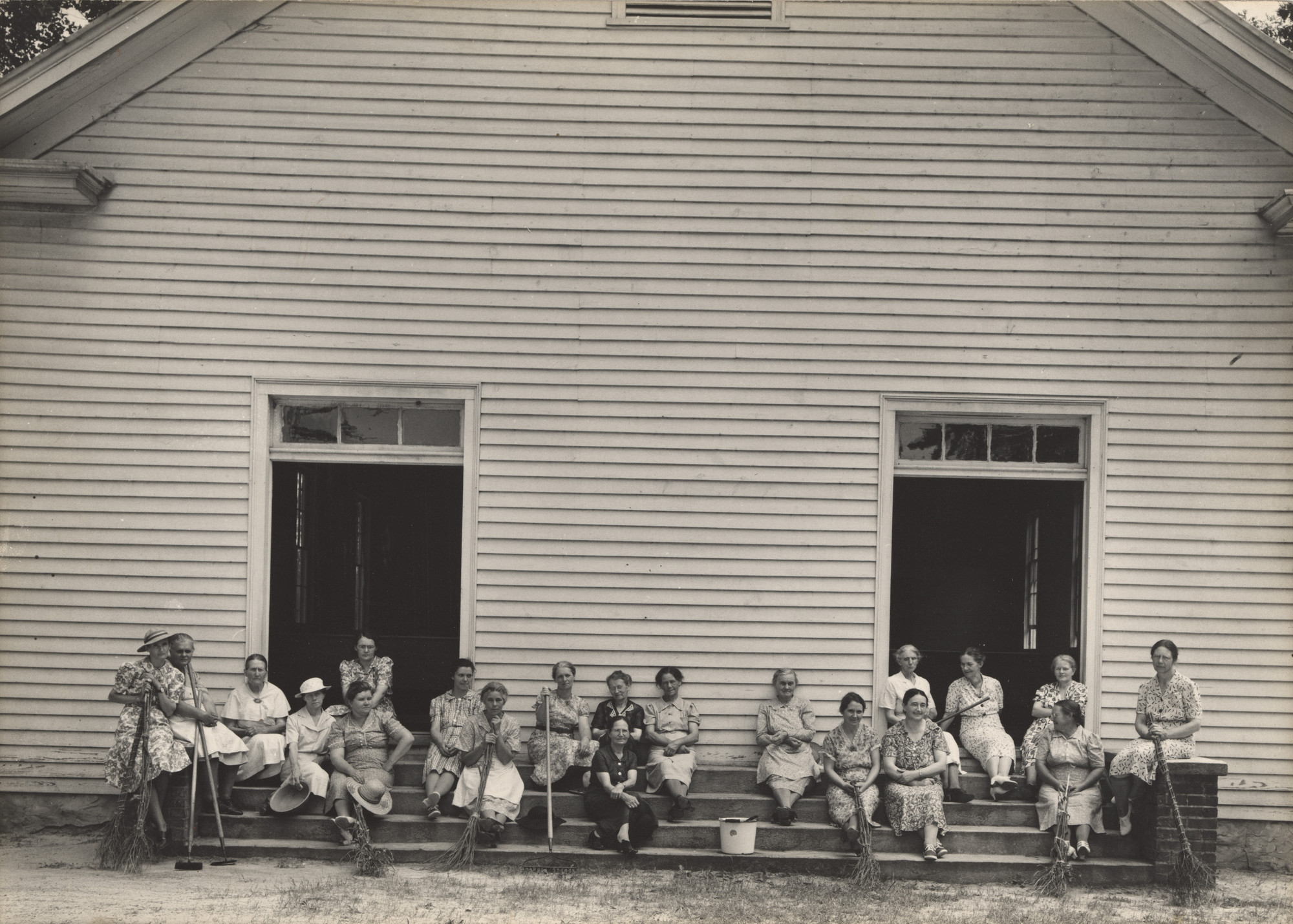Dorothea Lange. Women of the Congregation. July 1939