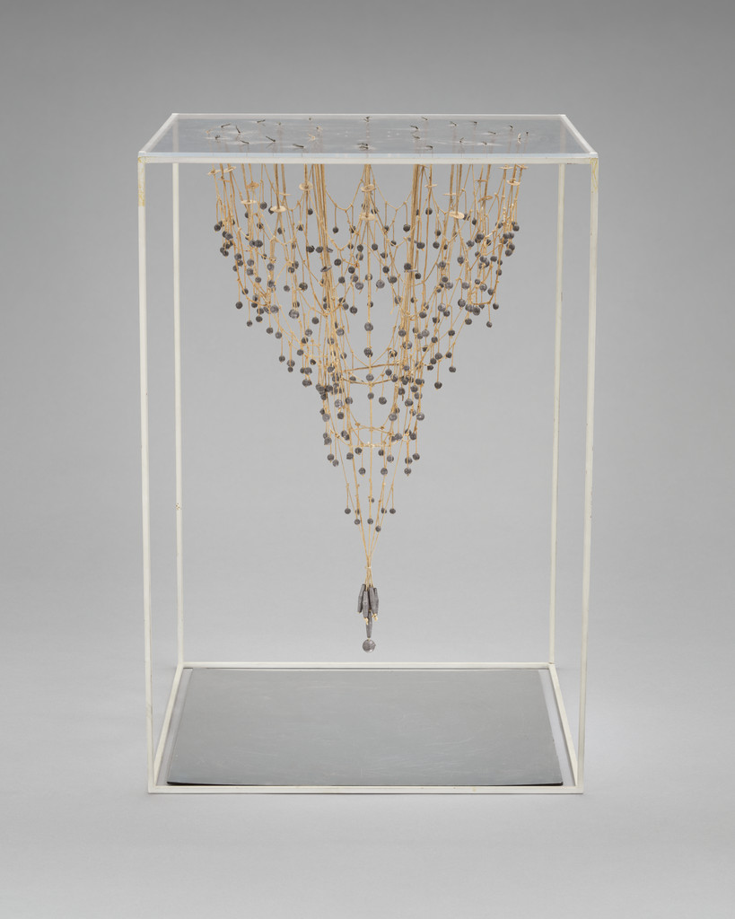 Study of a catenary arch for the Gaudí crypt at Colonia Güell by Antoni Gaudí, Aurèlia Muñoz