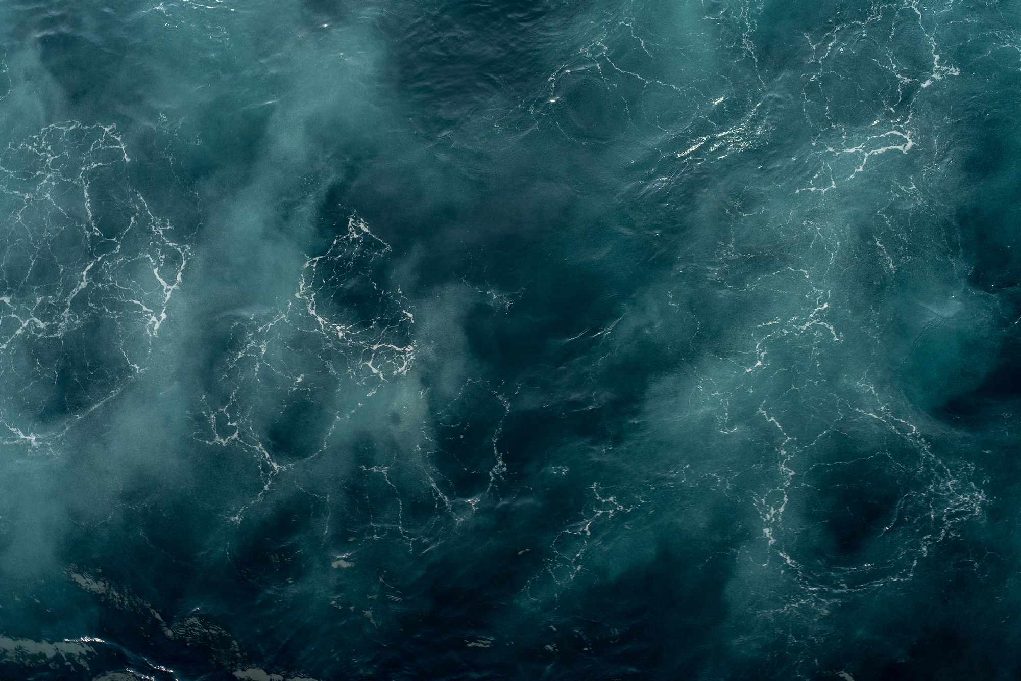 Enrique Ramírez. Ocean 33 ° 02&#39;47 &#34;S / 51 ° 04&#39;00” N. 2013