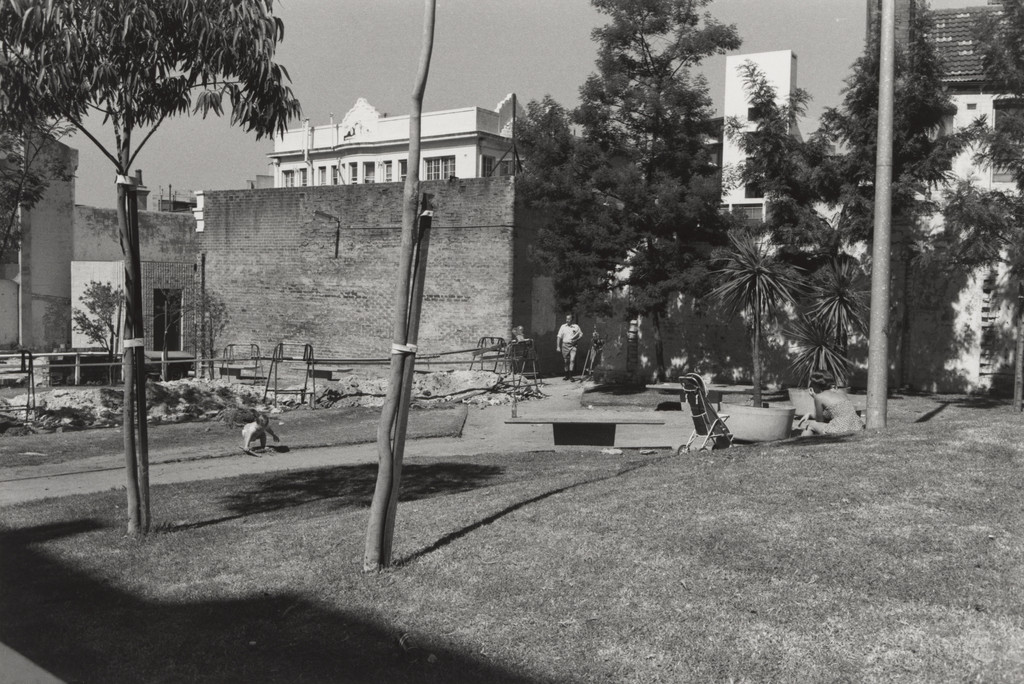 Sydney, Lee Friedlander, 1977