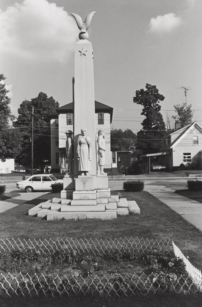 World War I Monument, Lee Friedlander, 1972