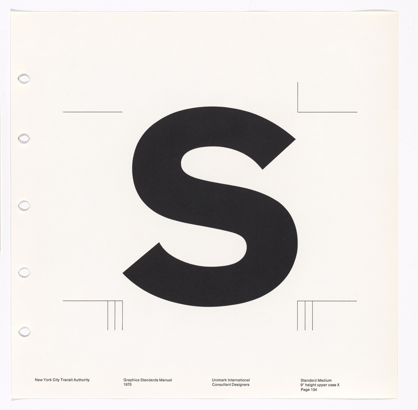 Massimo Vignelli, Bob Noorda, Unimark International Corporation, New York. New York City Transit Authority Graphics Standards Manual. 1966-70