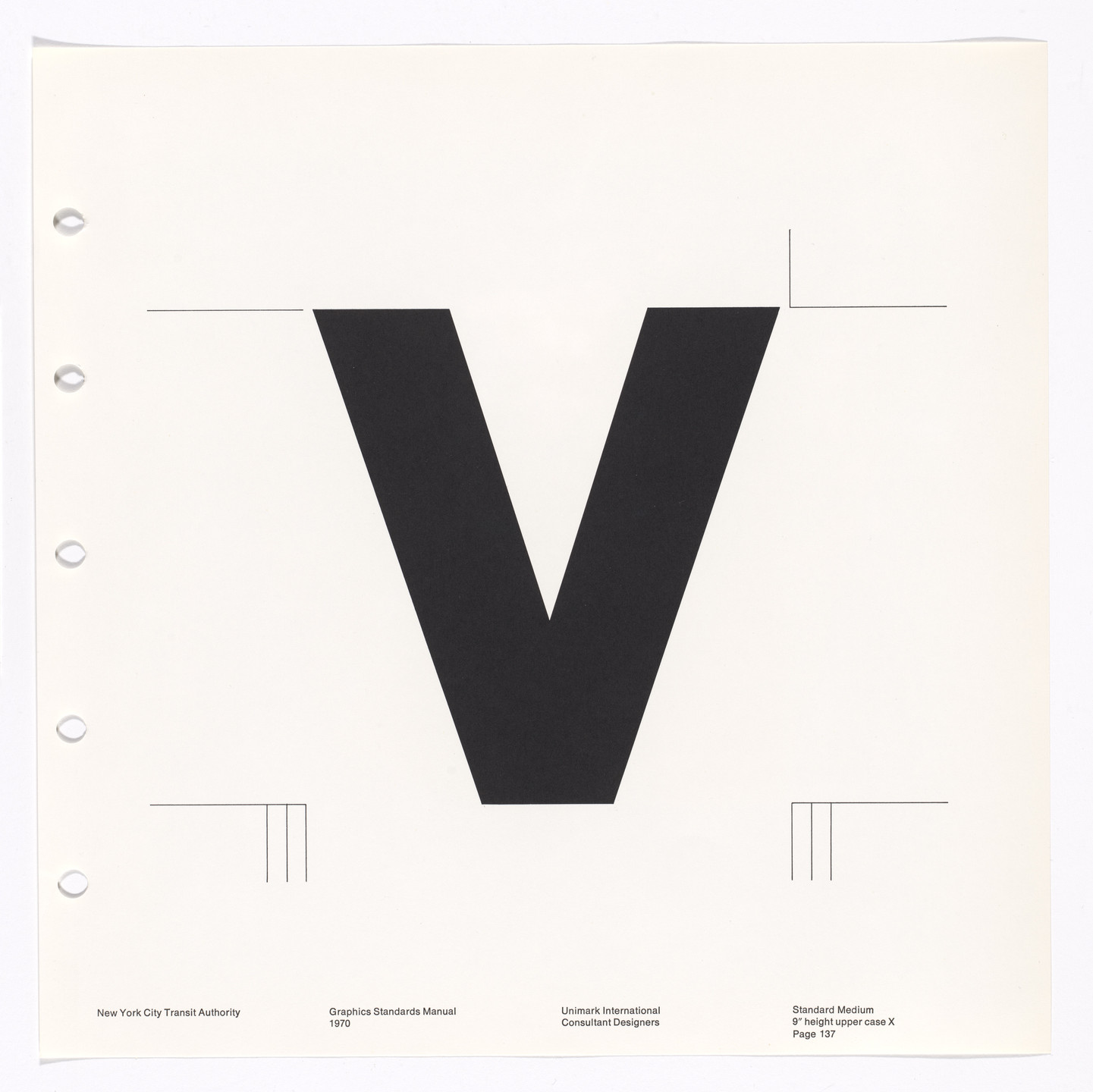 Massimo Vignelli, Bob Noorda, Unimark International Corporation, New York. New York City Transit Authority Graphics Standards Manual. 1966-70