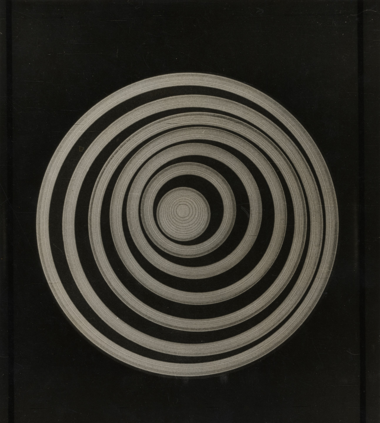 Marcel Duchamp. Anemic Cinema. 1926