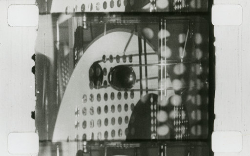 László Moholy-Nagy. Lichtspiel: schwarz, weiss, grau (Lightplay: black, white, gray). 1930