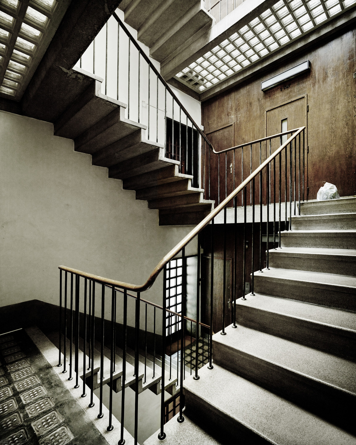 Valentin Jeck, Drago Galić. Apartment Building of the Military Directorate, Zagreb, Croatia (Interior view of the staircase). 2016