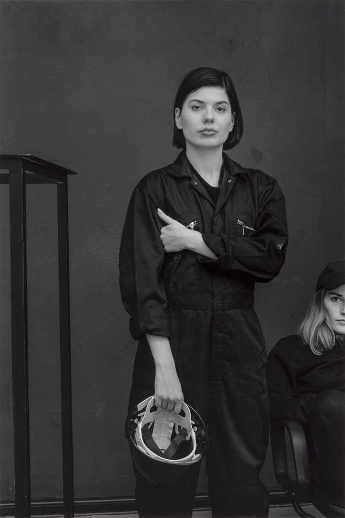 Untitled from the series Gesellschaft beginnt mit drei