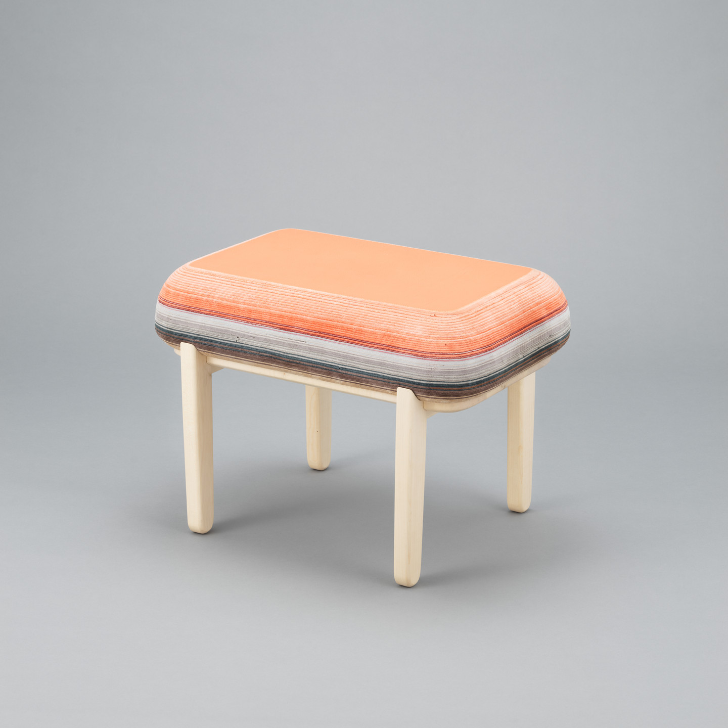 Sibille Berger, Delphine Meriaux. Pêle-Mêle stool. 2015