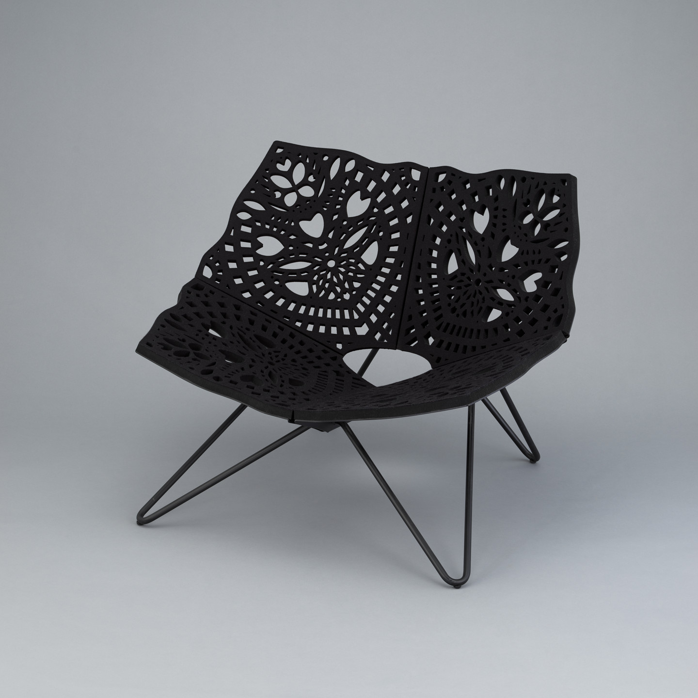 Louise Campbell. Prince Chair. 2002