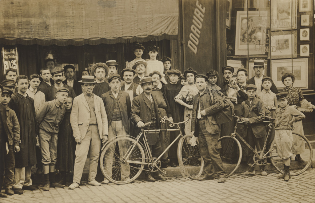 Magasin de tableaux, Dorure,  Paris 18e