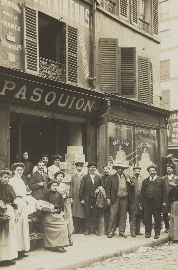 Pasquion, Exportation, Paris