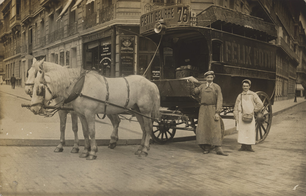 Attelage, Félix Potin, Angle rue du Four et rue Bonaparte, Paris