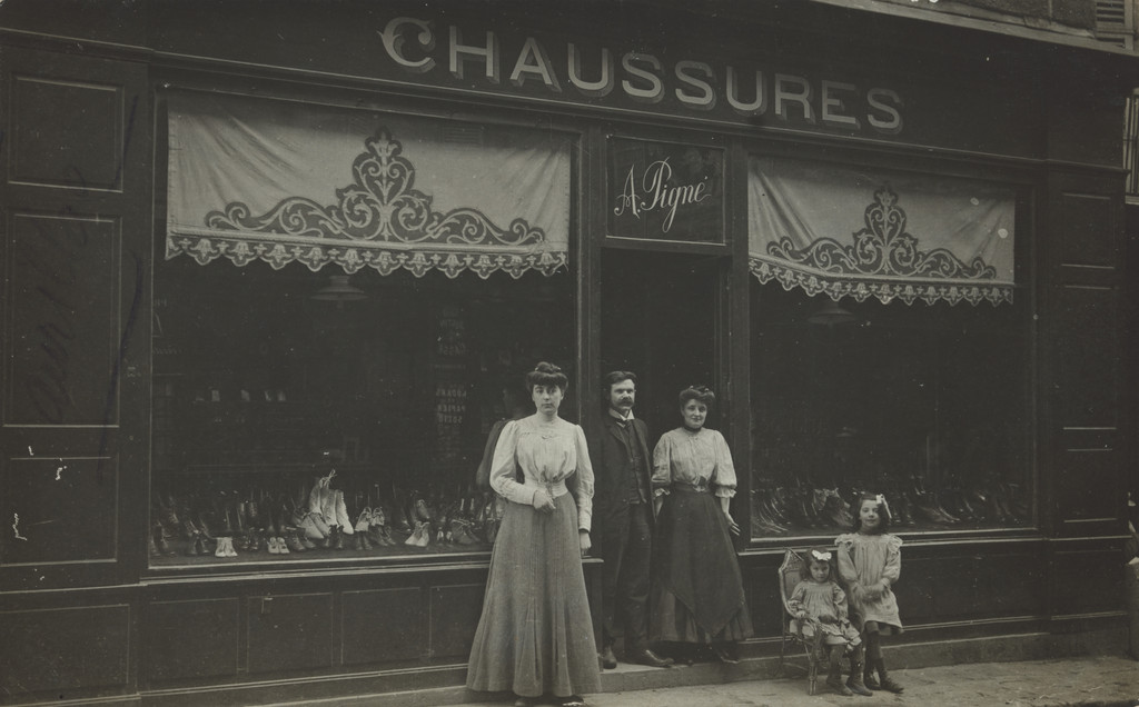 Magasin de chaussures, A. Pigné,  Aurillac