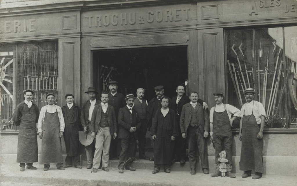 Trochu & Coret, Articles de jardin, 57, Grande Rue, Arpajon