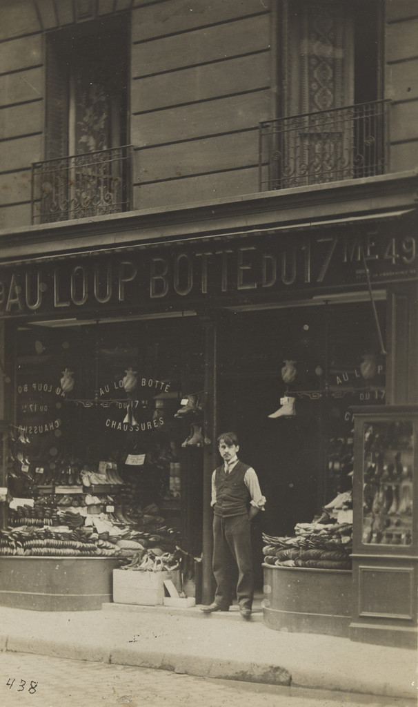 Au Loup Botté du 17eme Chaussures, 49, rue de Lévis, Paris