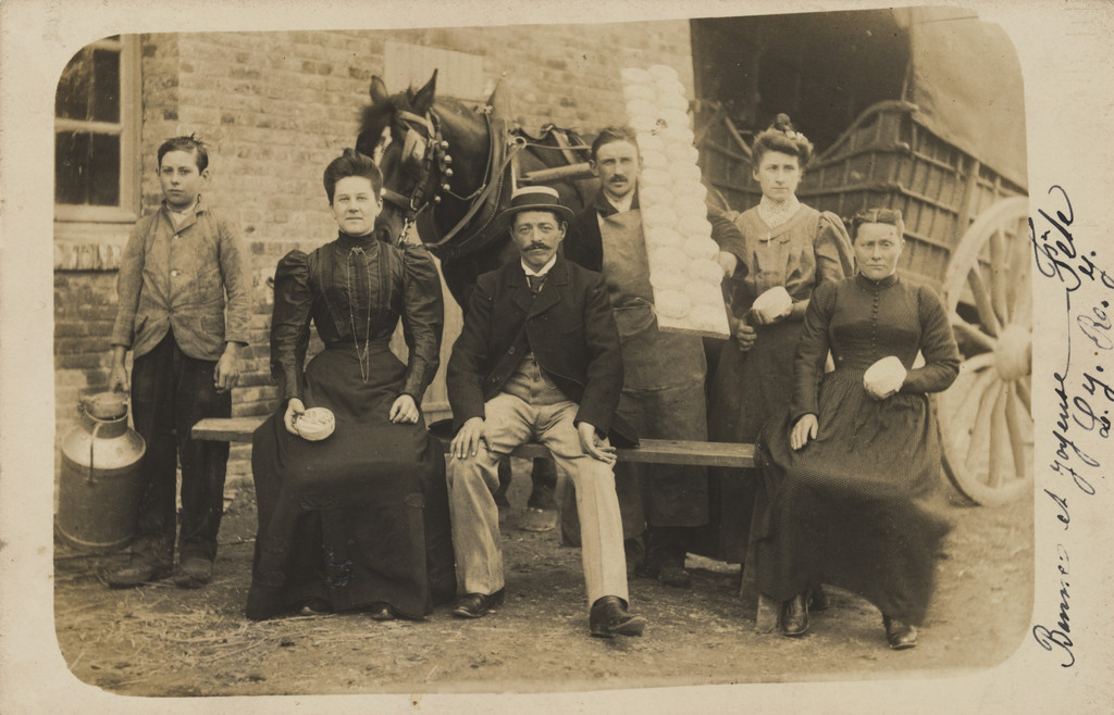 Fabricant de fromages,  Saint-Aubin-le-Vertueux