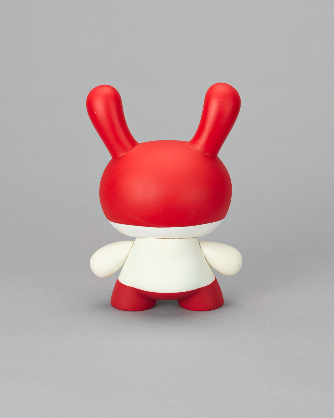 Paul Budnitz, Tristan Eaton, Huck Gee. &#34;Hello My Name Is&#34; Dunny. 2006