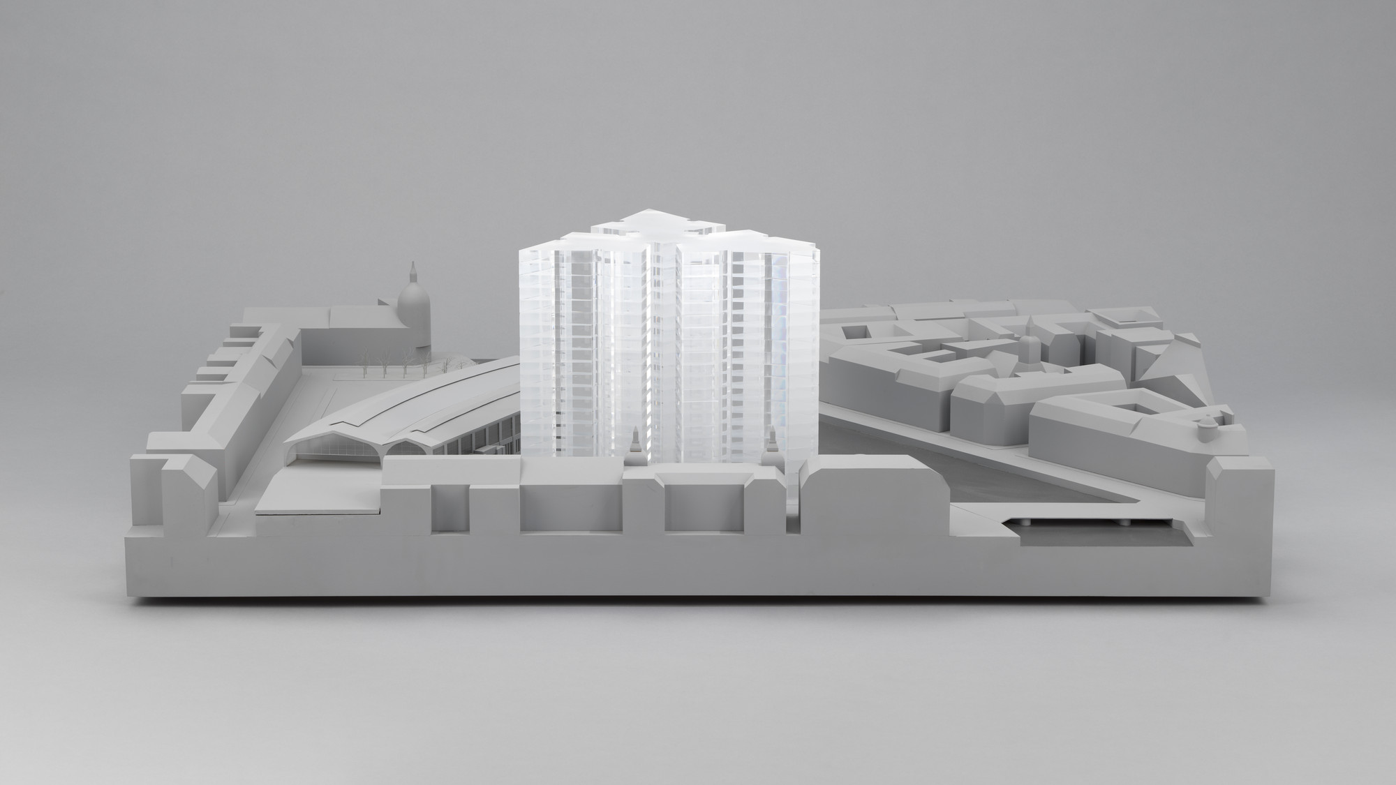 Ludwig Mies van der Rohe. Friedrichstrasse Skyscraper, project, Berlin-Mitte, Germany, Urban context model. 1921 (model 2001)