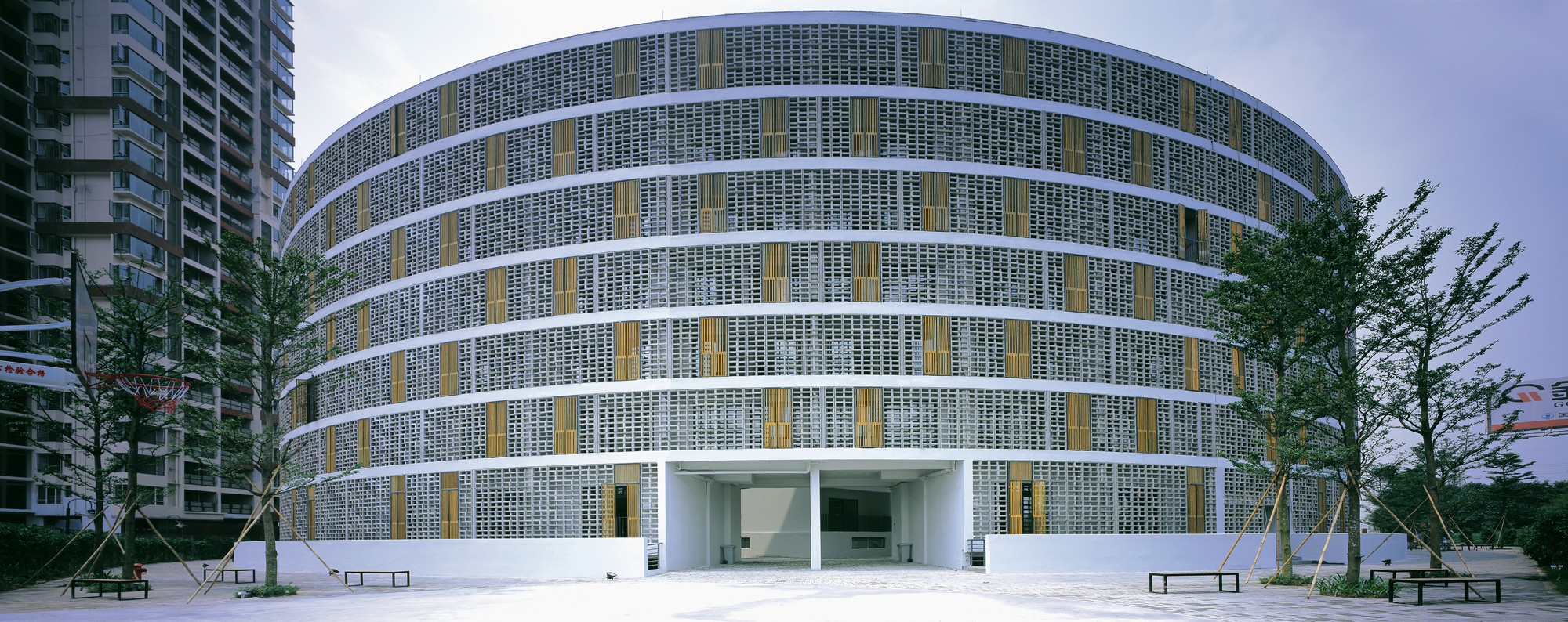 Xiao Du Liu, Yan Meng, Hui Wang, Chaoying Yang. Tulou Collective Housing, Nanhai, Guandong, China