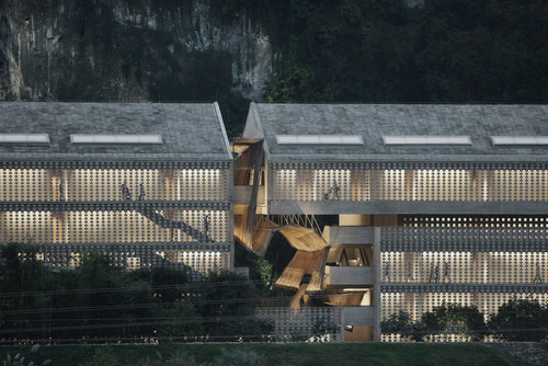 Dong Gong, Shengliang Su. Alila Yangshuo Hotel, Yangshuo, Guilin, Guangxi, China