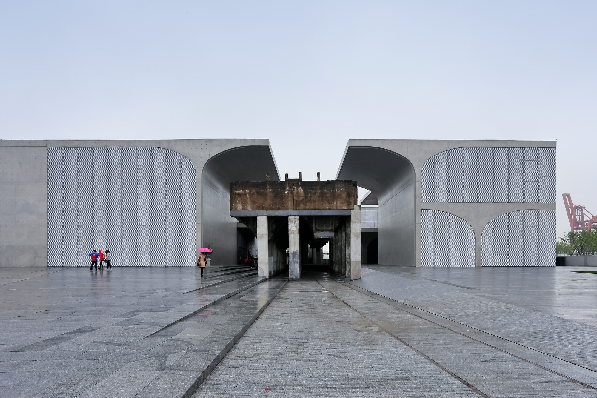 Liu Yichun, Chen Yifeng, Shengliang Su. Long Museum West Bund, Shanghai, China. 2011–2014