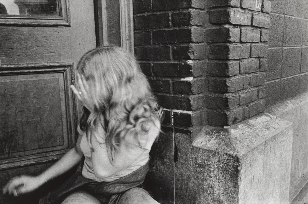 Hiding Face, Mark Cohen, 1975