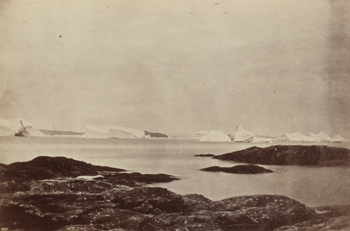 George P. Critcherson, John L. Dunmore, William Bradford. "Icebergs Seen Near the Coast". 1869