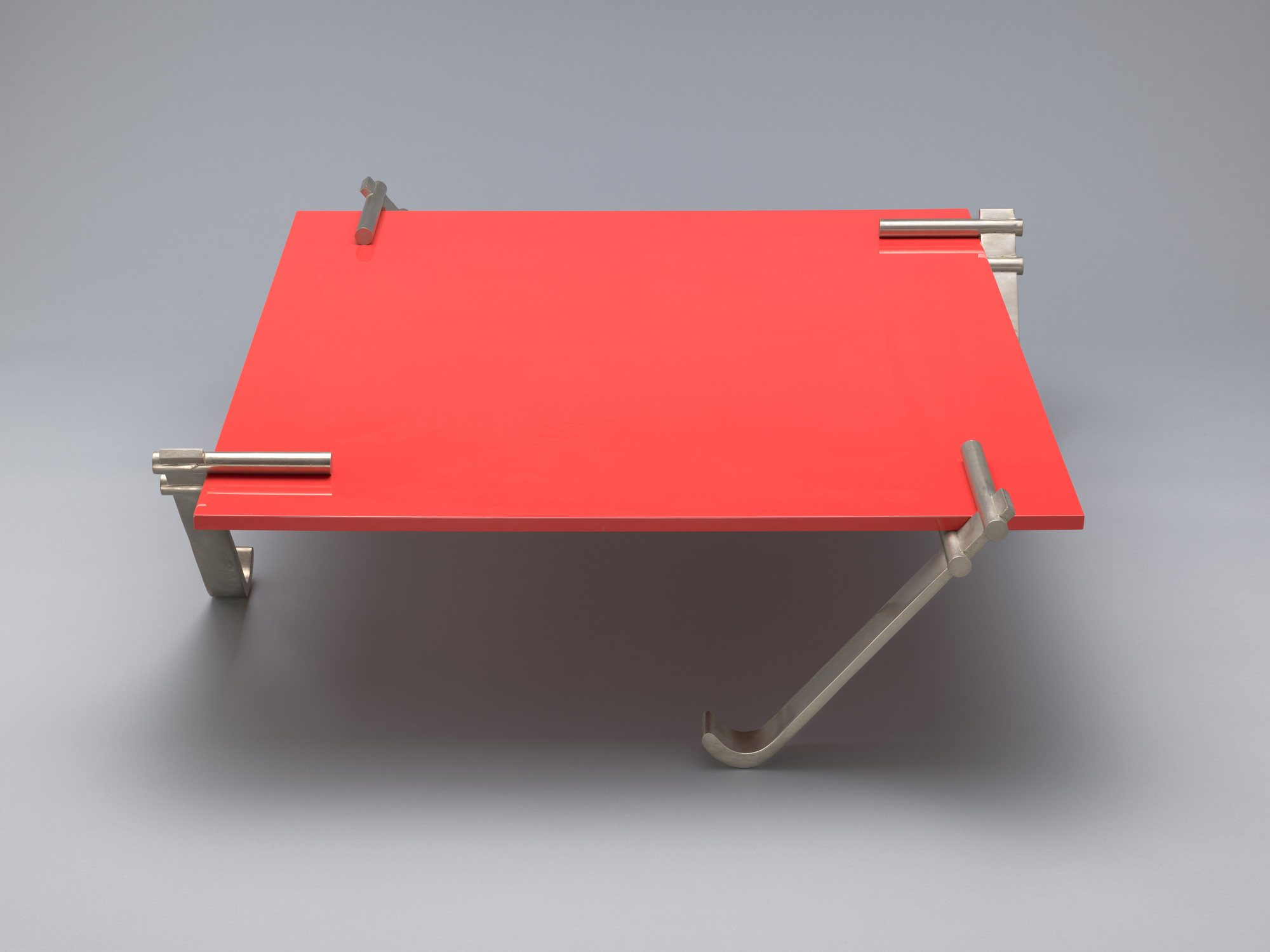 Ali Tayar. Calder's Table