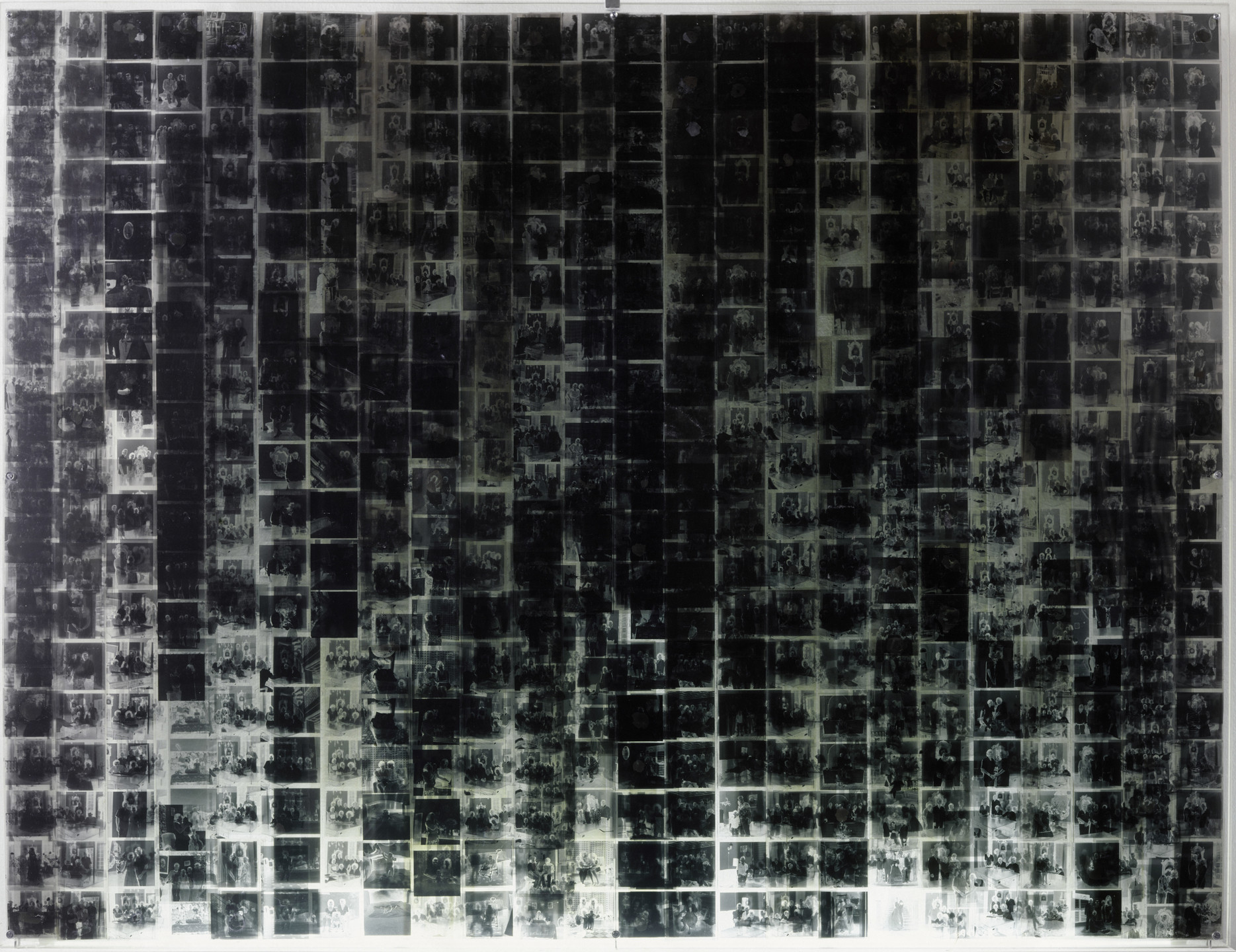 Rosângela Rennó. Wedding Landscape. 1996