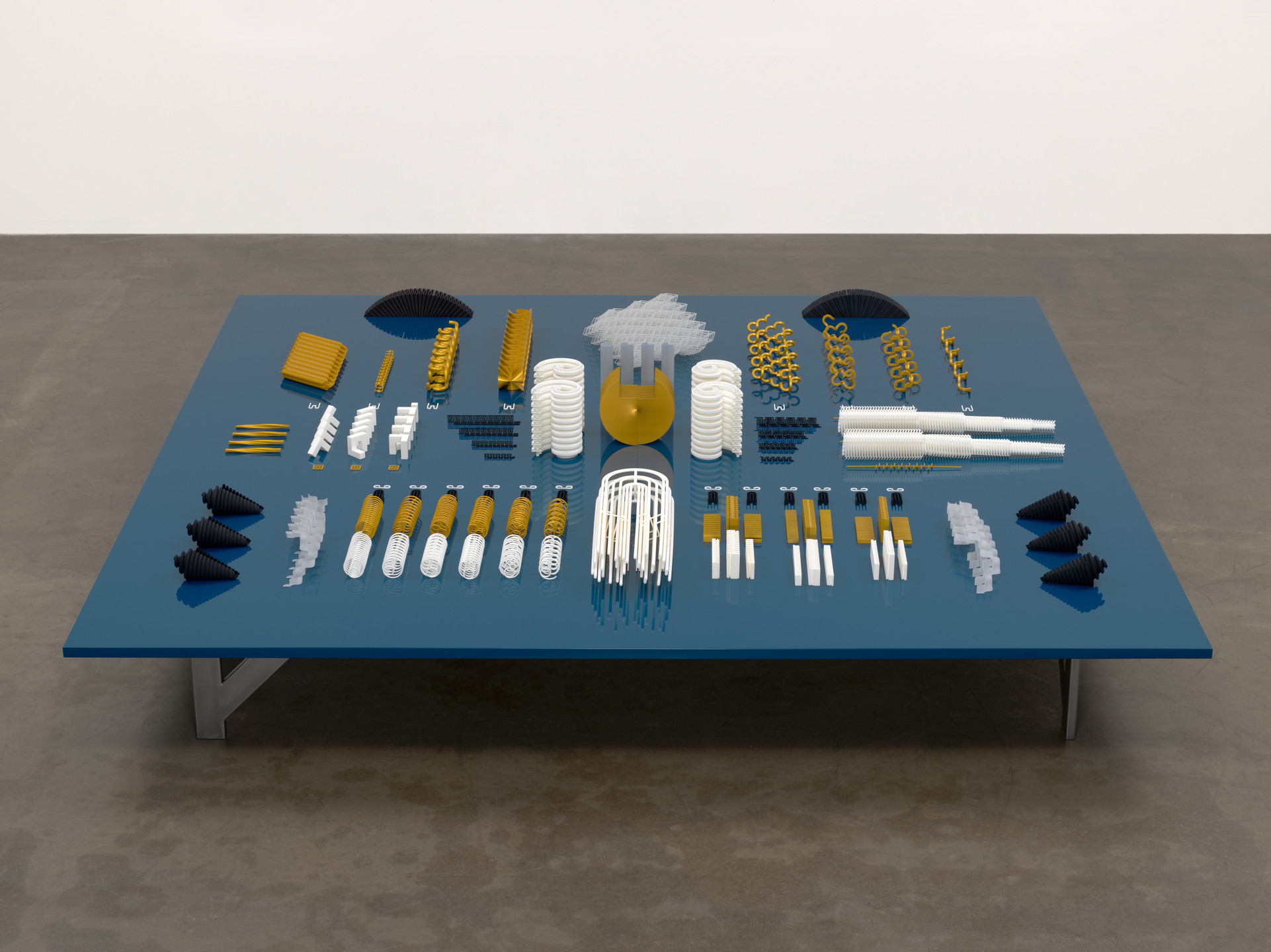 Tauba Auerbach. Altar/Engine. 2015