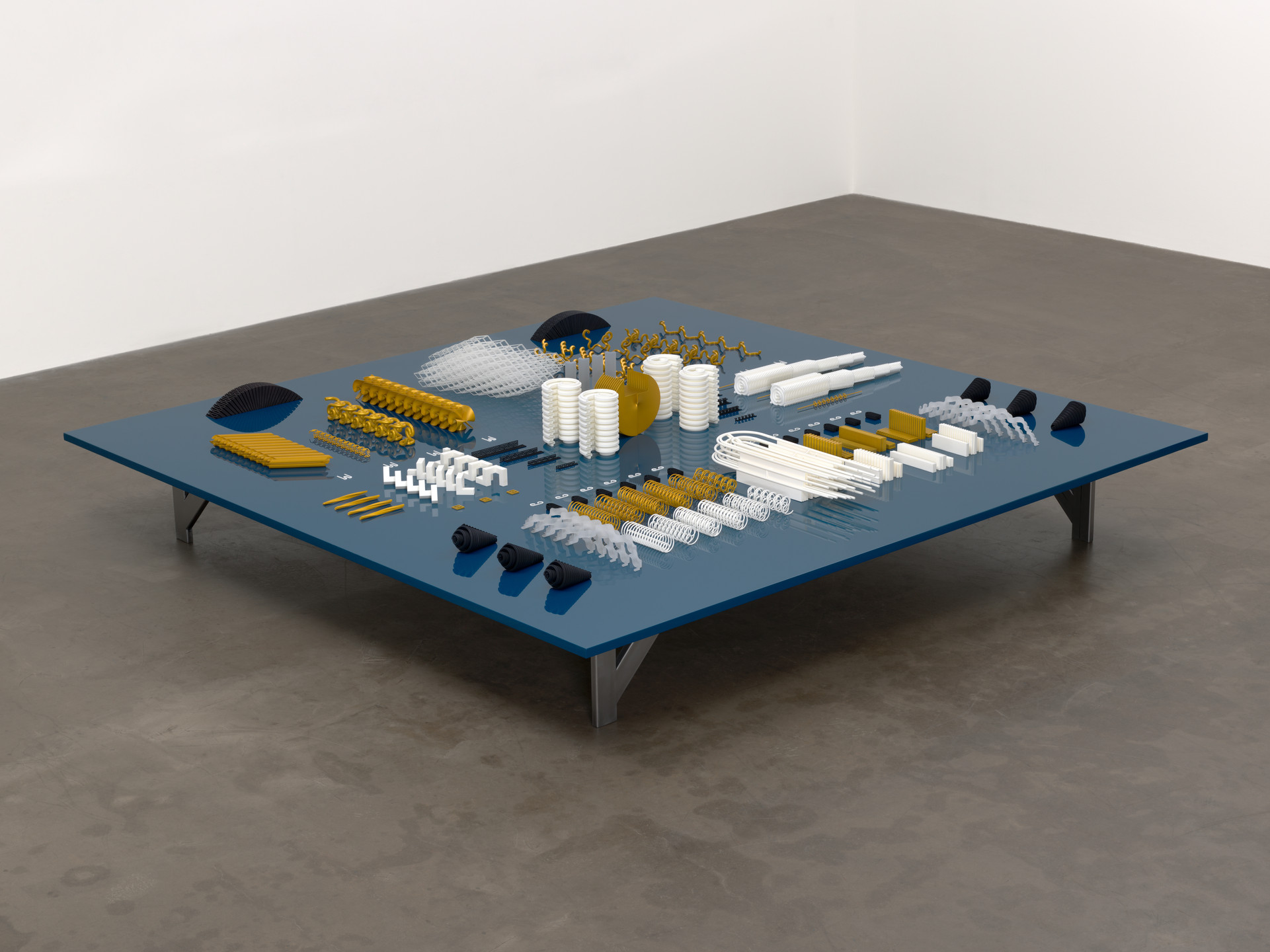 Tauba Auerbach. Altar/Engine. 2015