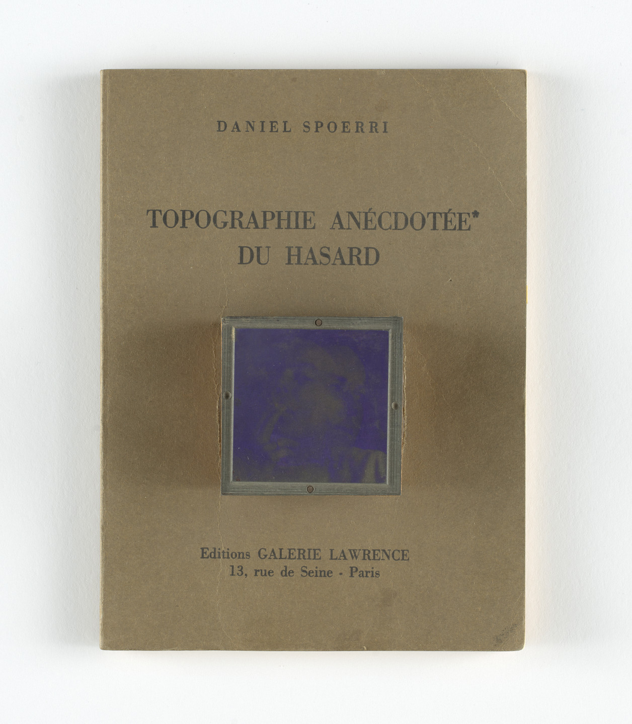 Daniel Spoerri. Topographie anécdotée du hasard. 1962