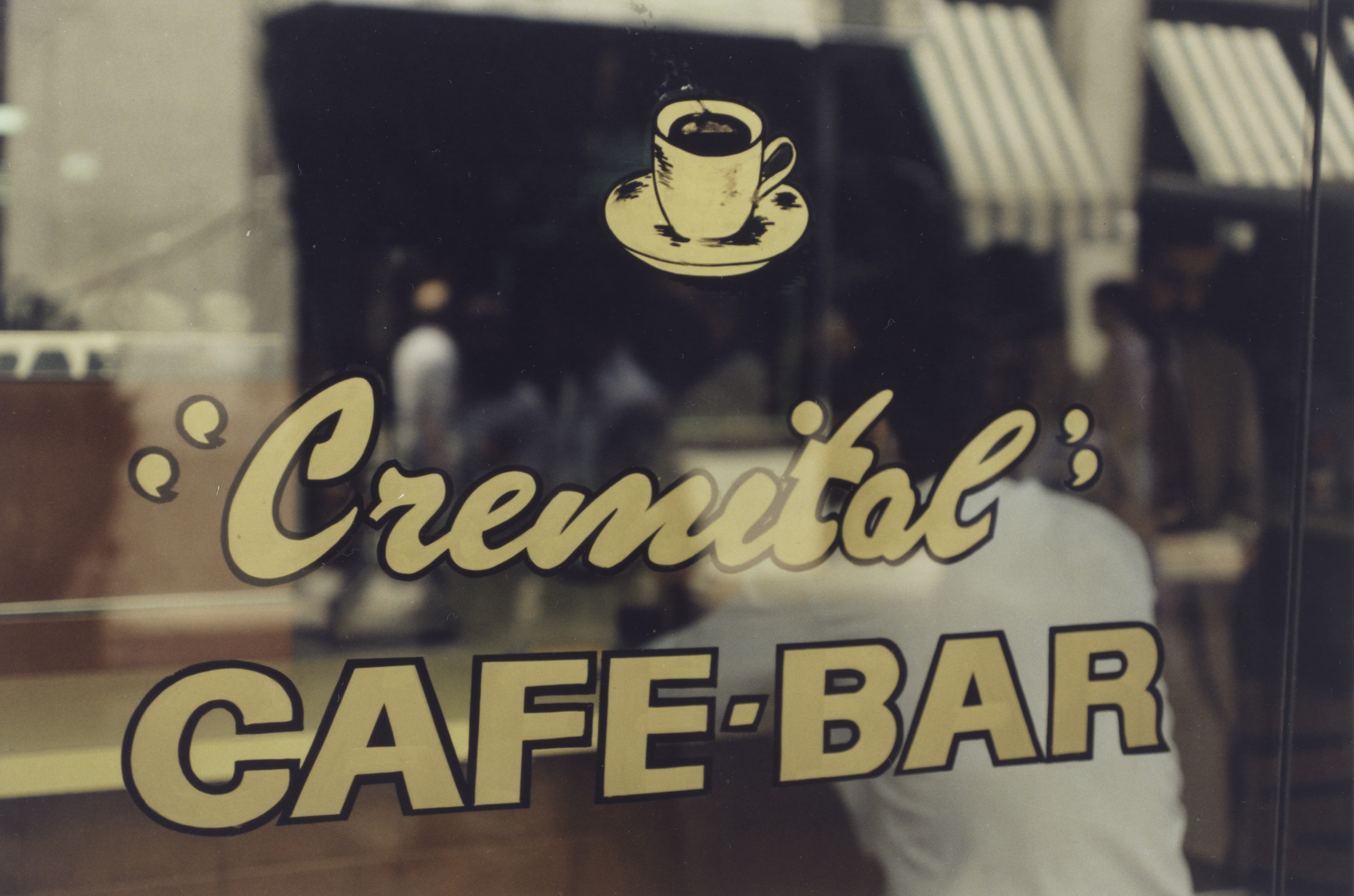Facundo de Zuviría. Cremital Café-Bar, Microcento