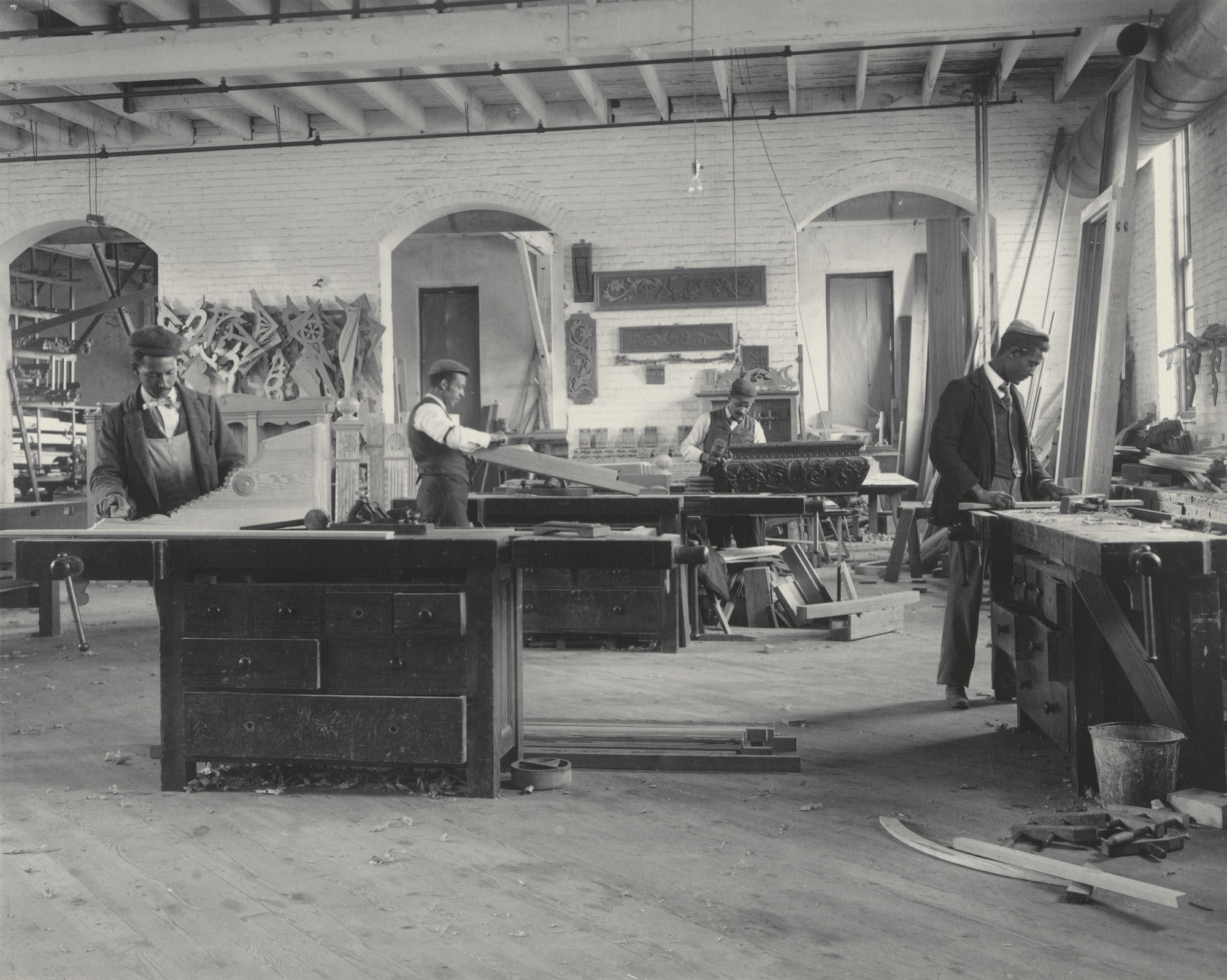 Frances Benjamin Johnston. Carving and cabinet work