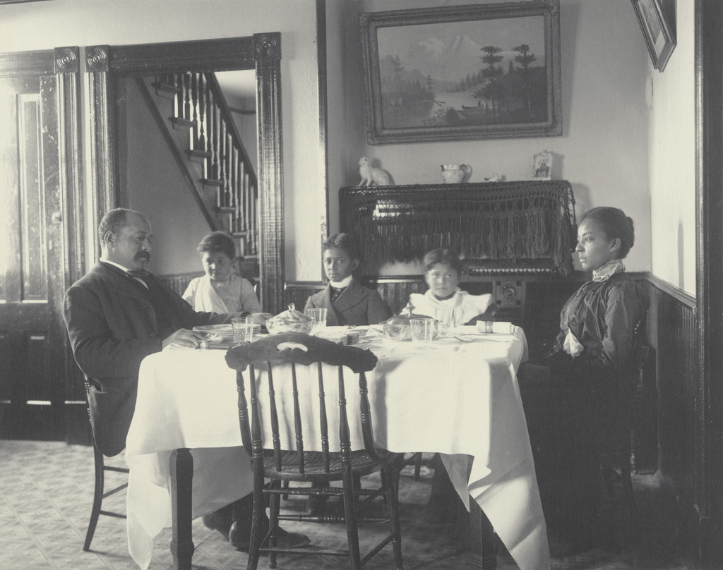 A Hampton graduate at home