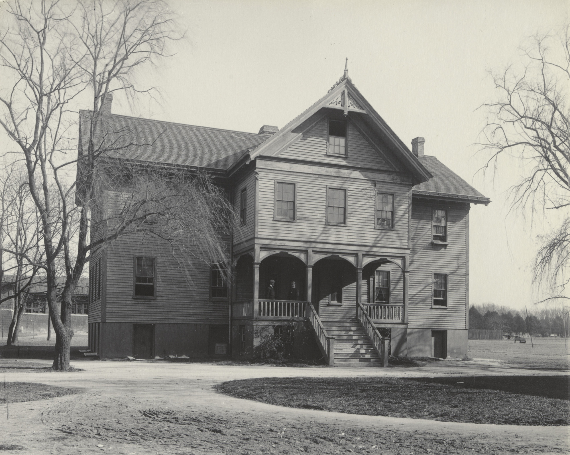 Frances Benjamin Johnston. Graves Cottage. Dormitory for colored boys