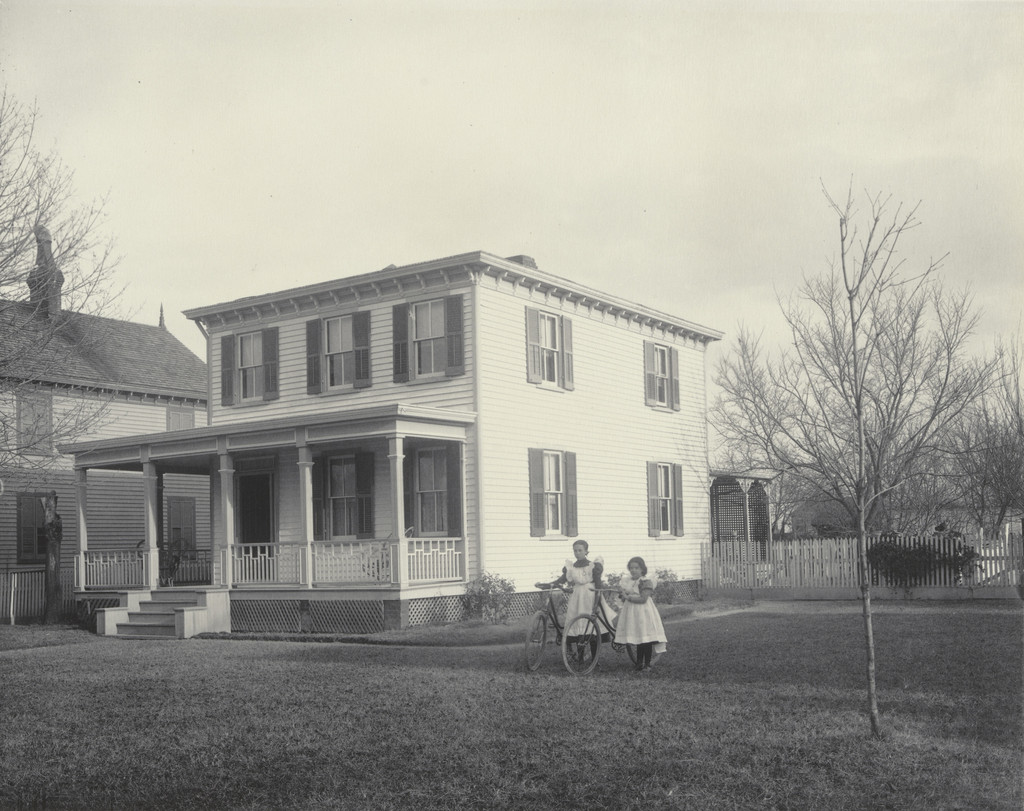 A Hampton graduate's home