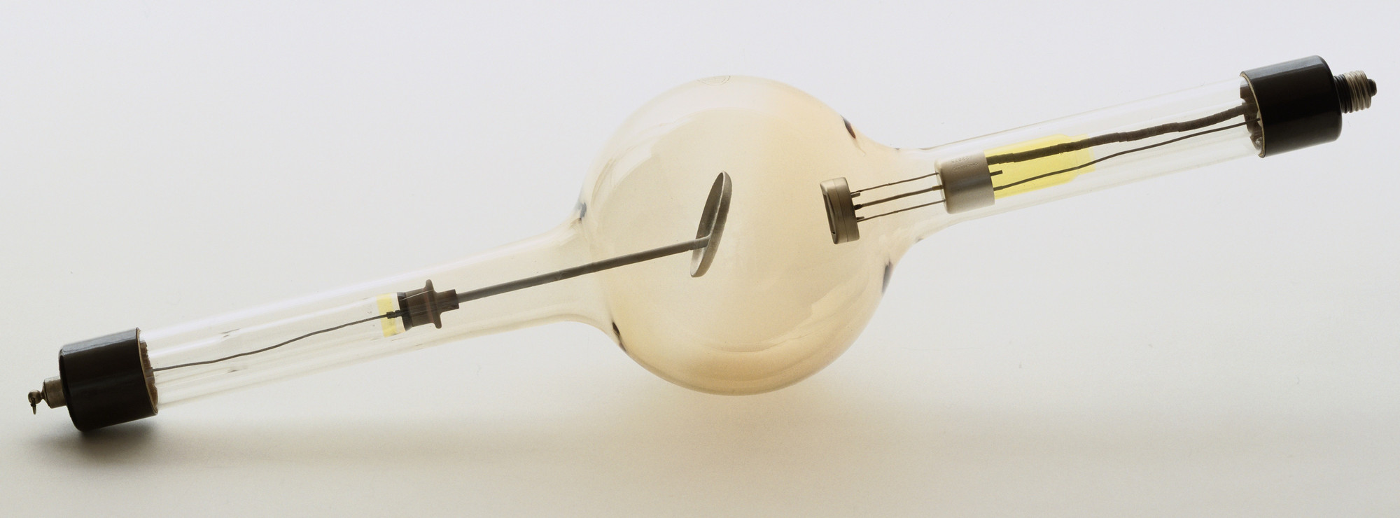 George Agule, Charles V. Weden. Electronic Tubes. 1954