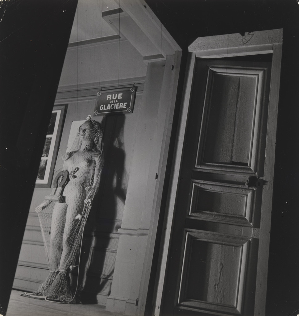 Untitled (International Surrealist Exhibition, Paris), Roger Schall, 1938