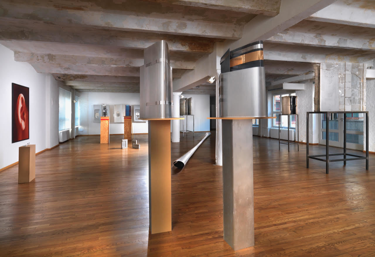 Isa Genzken. New Design for World Receivers. 2002