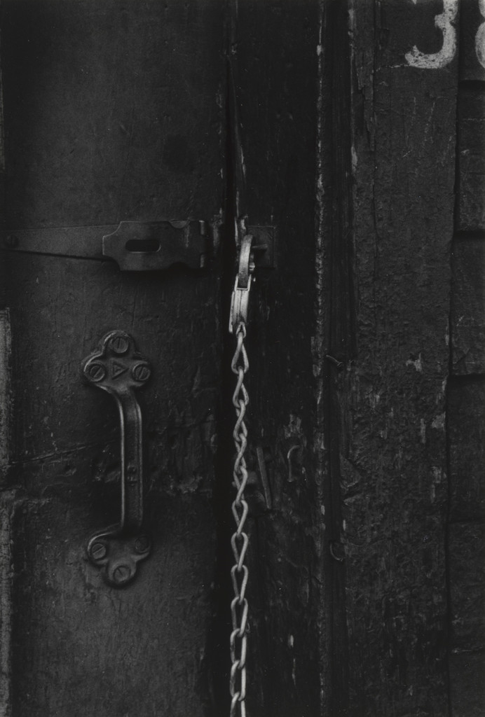 Chain/Lock/Door